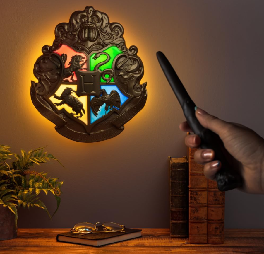 Hogwarts Crest Wizard Lamp with Magic Wand Remote